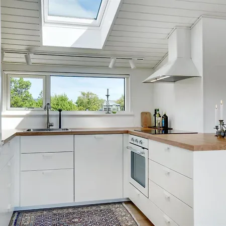 Selle - 100m From The Sea By Interhome Feriehus *